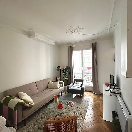 Haussmannien Au Coeur Du 11e * Parigi
